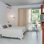 Alkithea Aparthotel