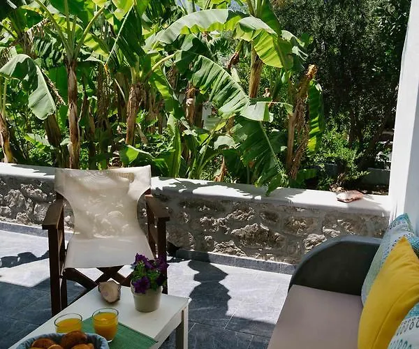 Alkithea 3* Adamantas (Milos)